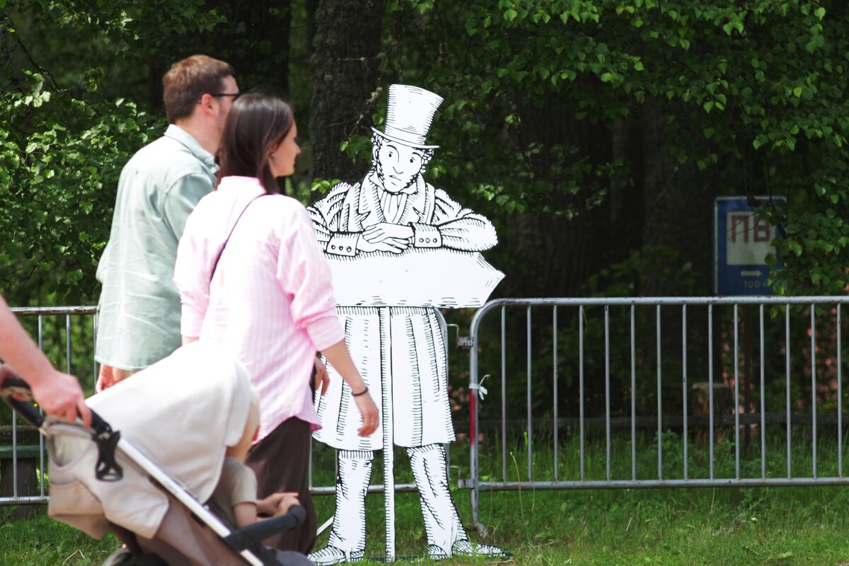 Здравствуй, племя, младое, незнакомое... - Олег Зоркий Здравствуй, племя, младое, незнакомое... - Олег Зоркий