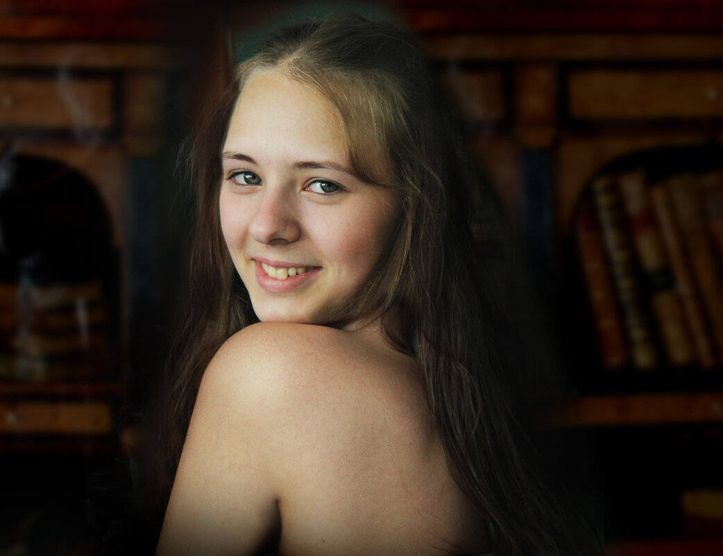 В старой библиотеке - СЮ 