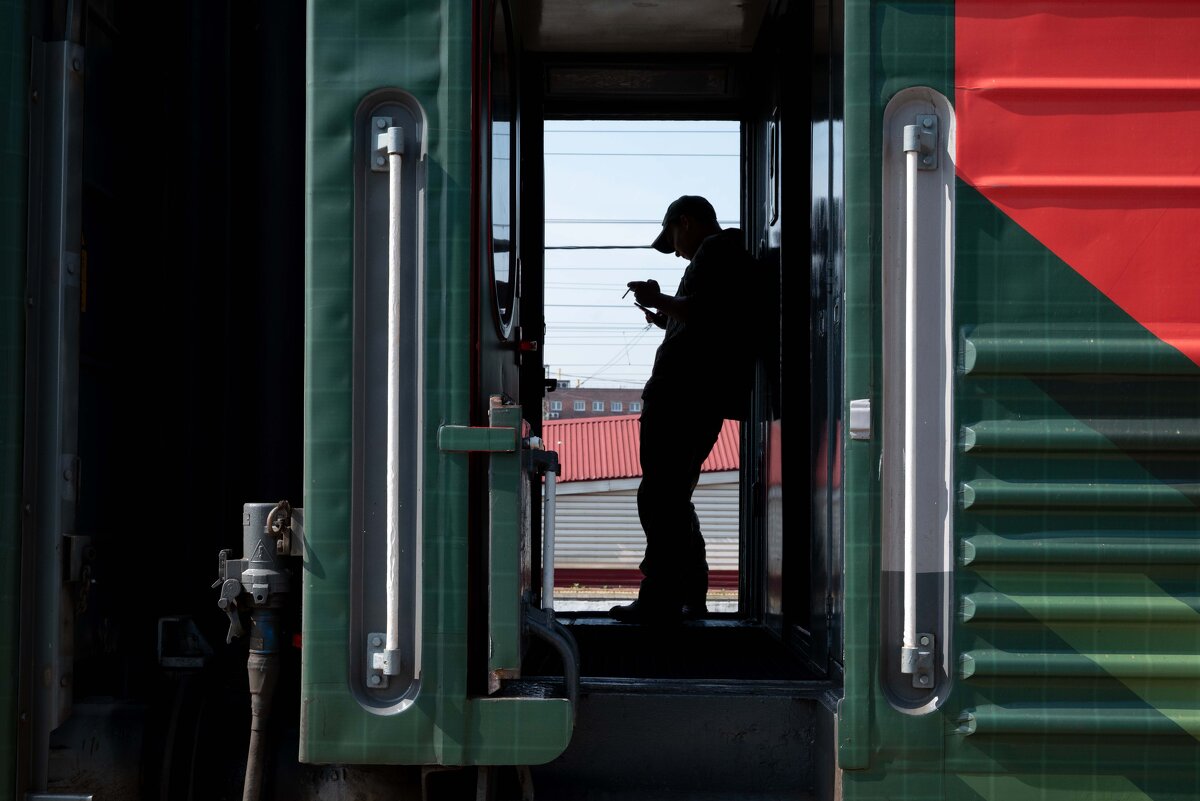 *** - Валерий Михмель 