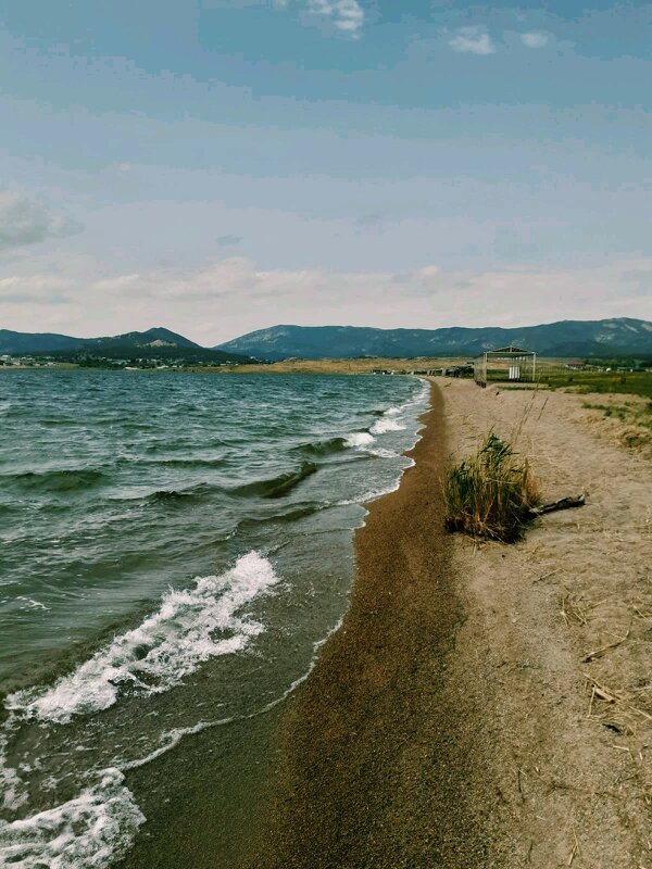 На берегу - Георгиевич 