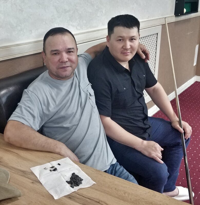 Друзья - Андрей Хлопонин Друзья - Андрей Хлопонин