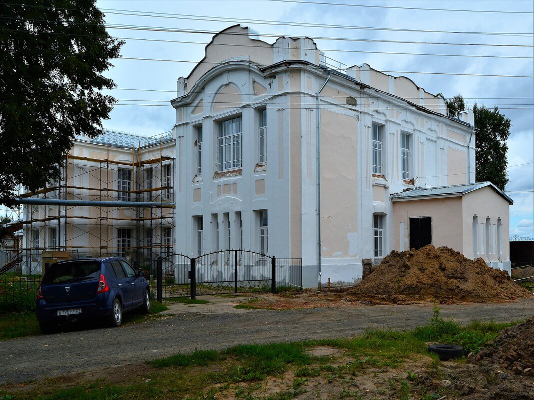 Ядрин. Здание глазной и хирургической лечебницы им. Л.А. Таланцевой. - Пётр Чернега