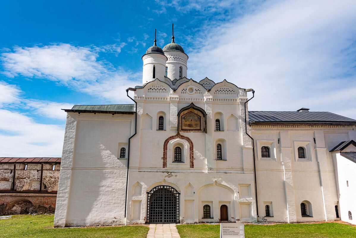 *** - Дмитрий Лупандин