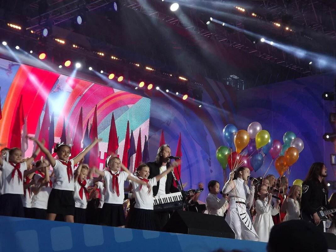 Концерт на Красной площади к дню России! - Нина Андронова