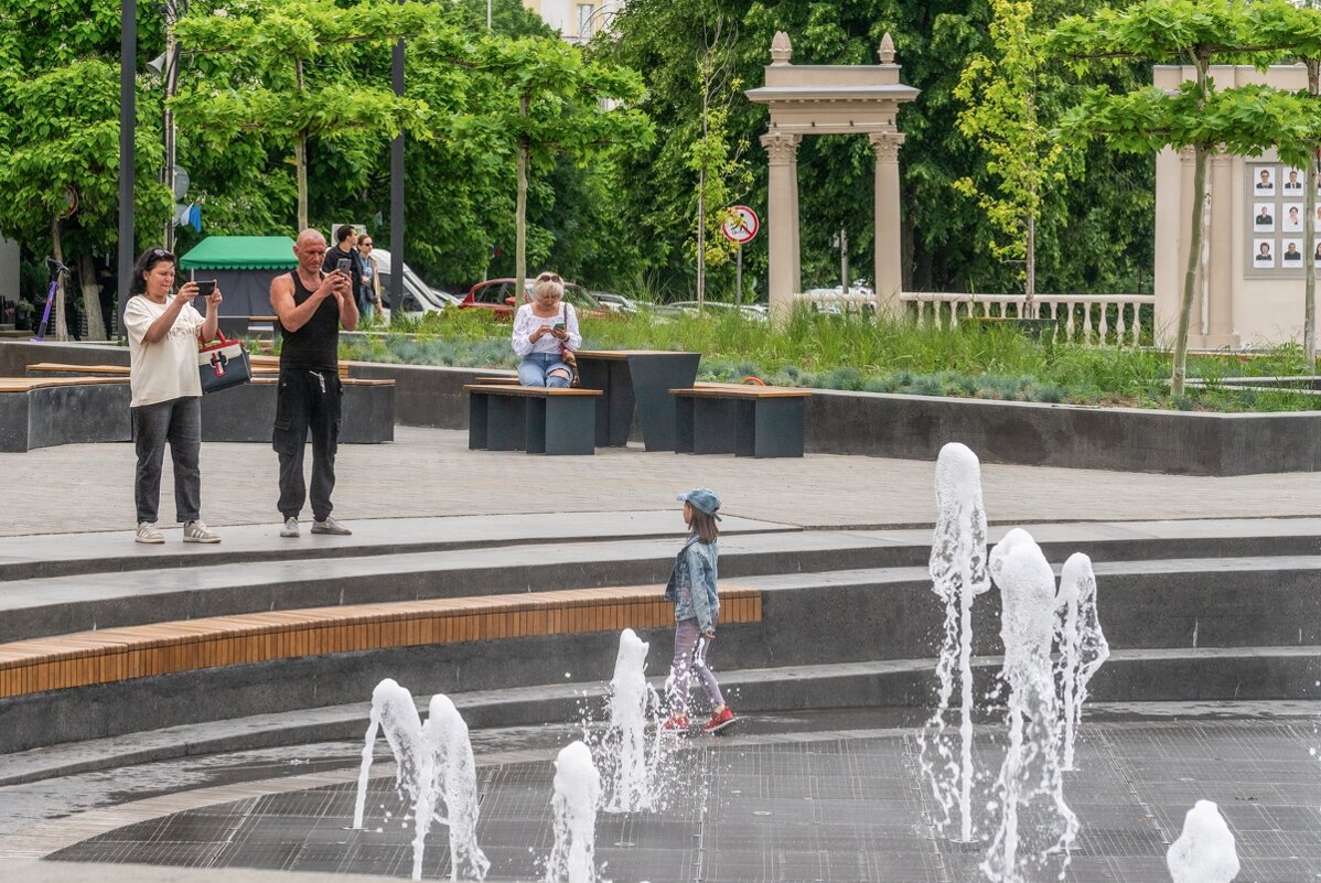 Центральная площадь - Игорь Сикорский