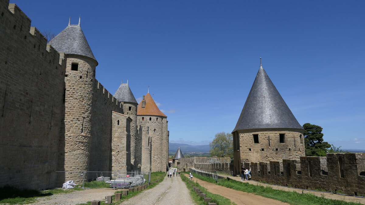 "Каркассон" - Франции. Самая красивая укреплённая средневековая цитадель. - "The Natural World" Александер "Каркассон" - Франции. Самая красивая укреплённая средневековая цитадель. - "The Natural World" Александер