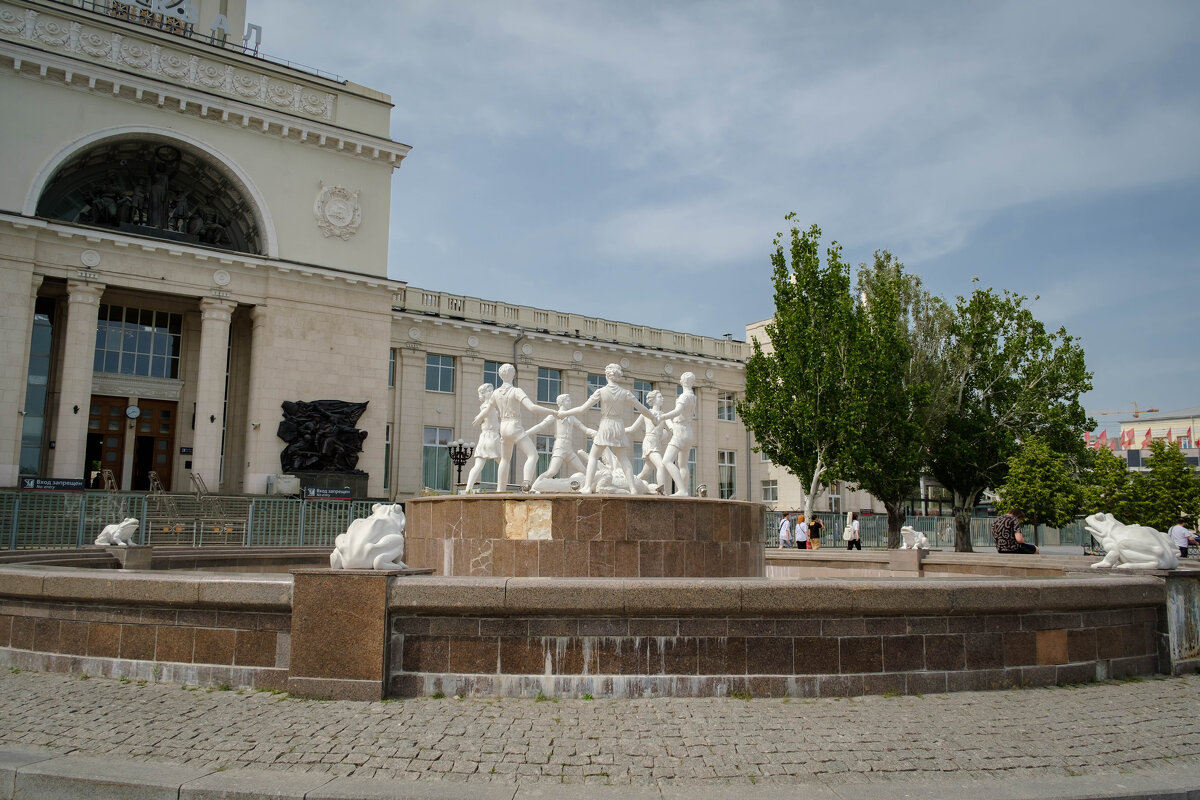 Волгоград. Вокзал - Олег Дорошенко