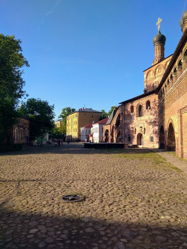 Крутицкое подворье - Дмитрий Крутицкое подворье - Дмитрий