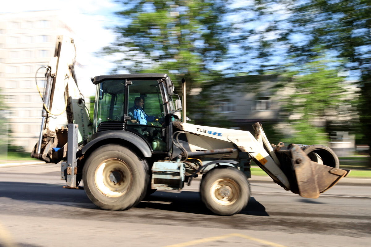 Стремительный трактор - Roman stories - Стремительный трактор - Roman stories -