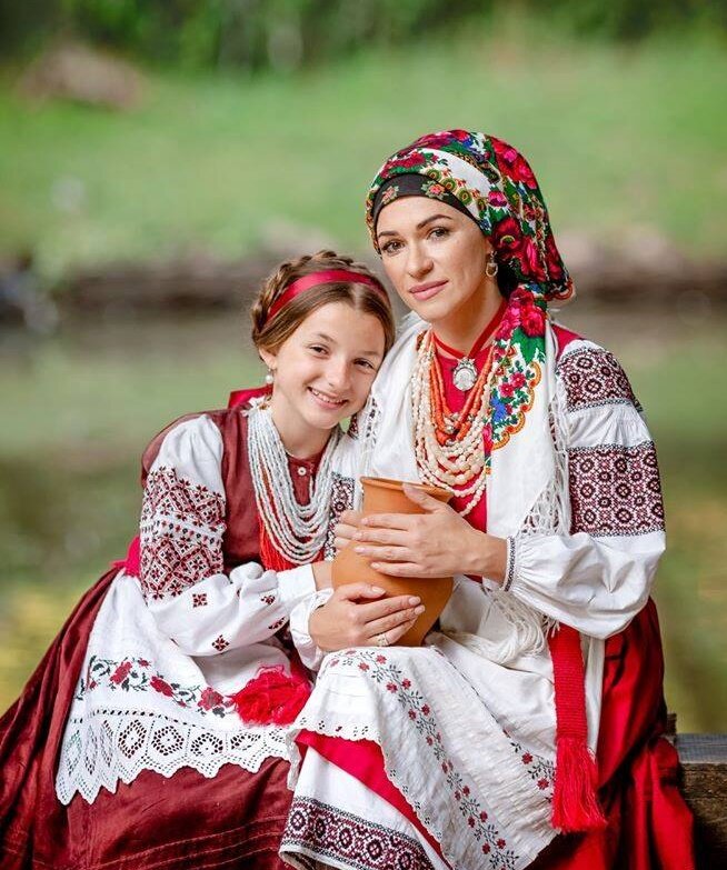 З  Глечиком - Степан Карачко