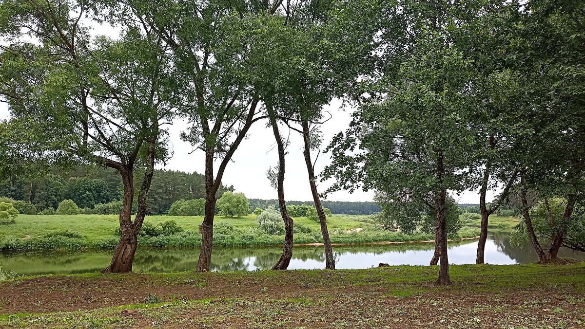 У реки - Татьяна Тюменка