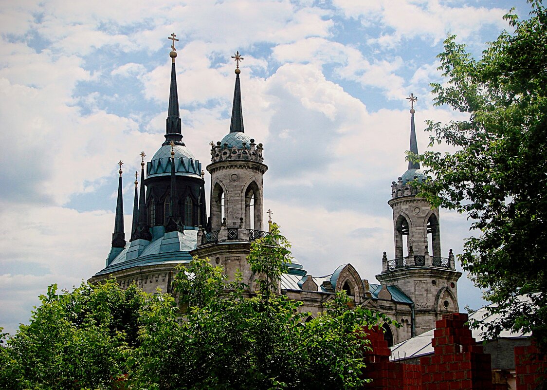 Шпили храма - Анатолий Колосов Шпили храма - Анатолий Колосов