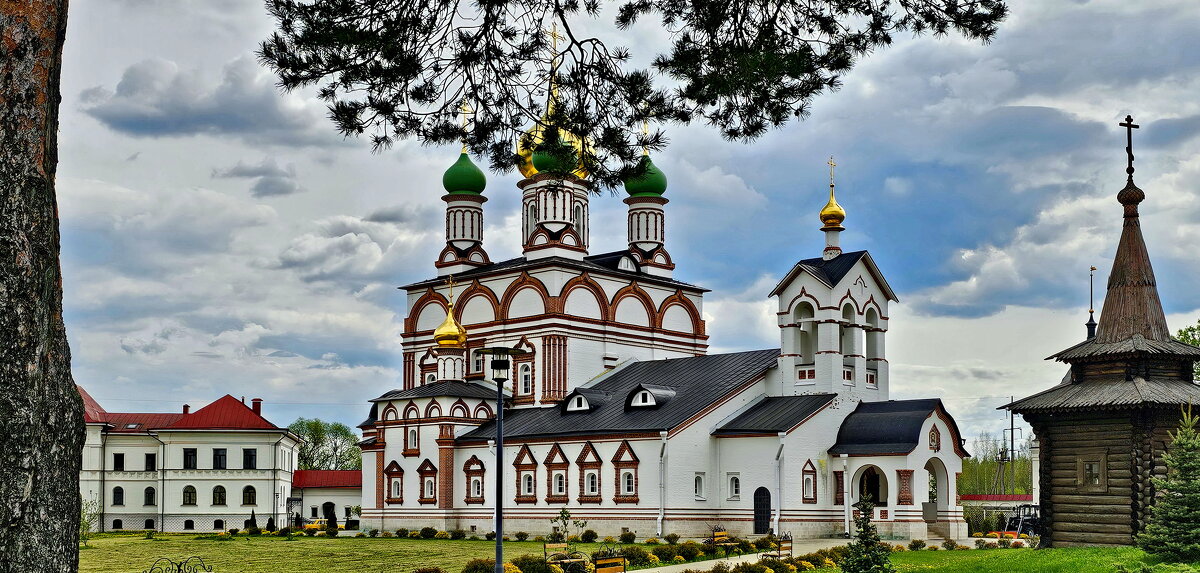 Троице-Сергиев Варницкий мужской монастырь - Михаил Свиденцов
