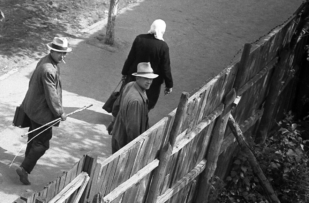 На рыбалку с бабушкой. - Борис Бутцев