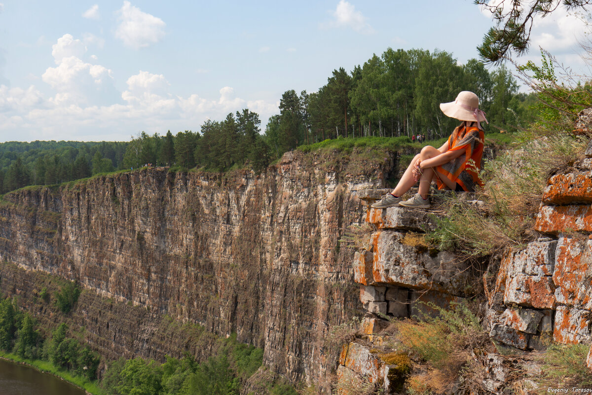 Стена - Евгений Тарасов 