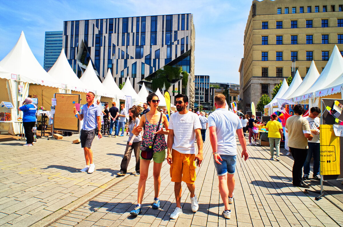 *** - Witalij Loewin