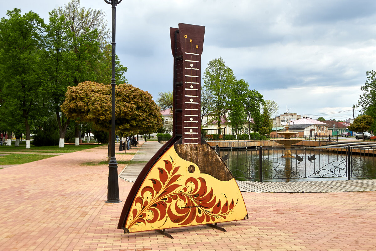 Арт-объект "Балалайка" в Семёнове - Алексей Р.