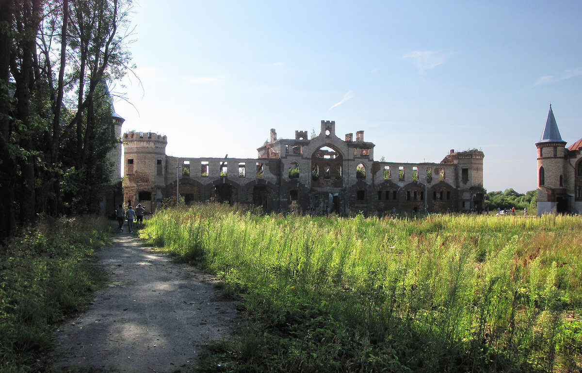 Конный двор - Александр Ильчевский 