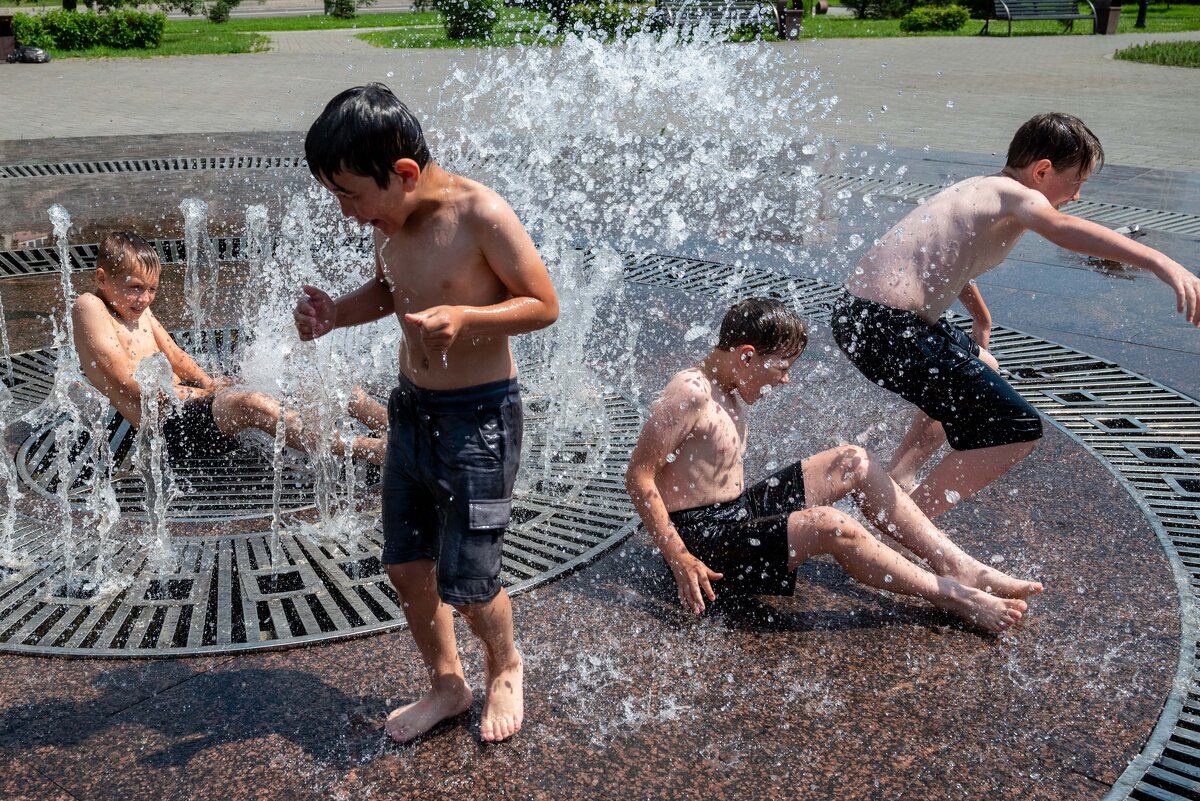 *** - Валерий Михмель 