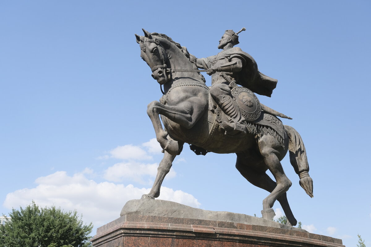 Темур памятник в Ташкенте - esadesign Егерев