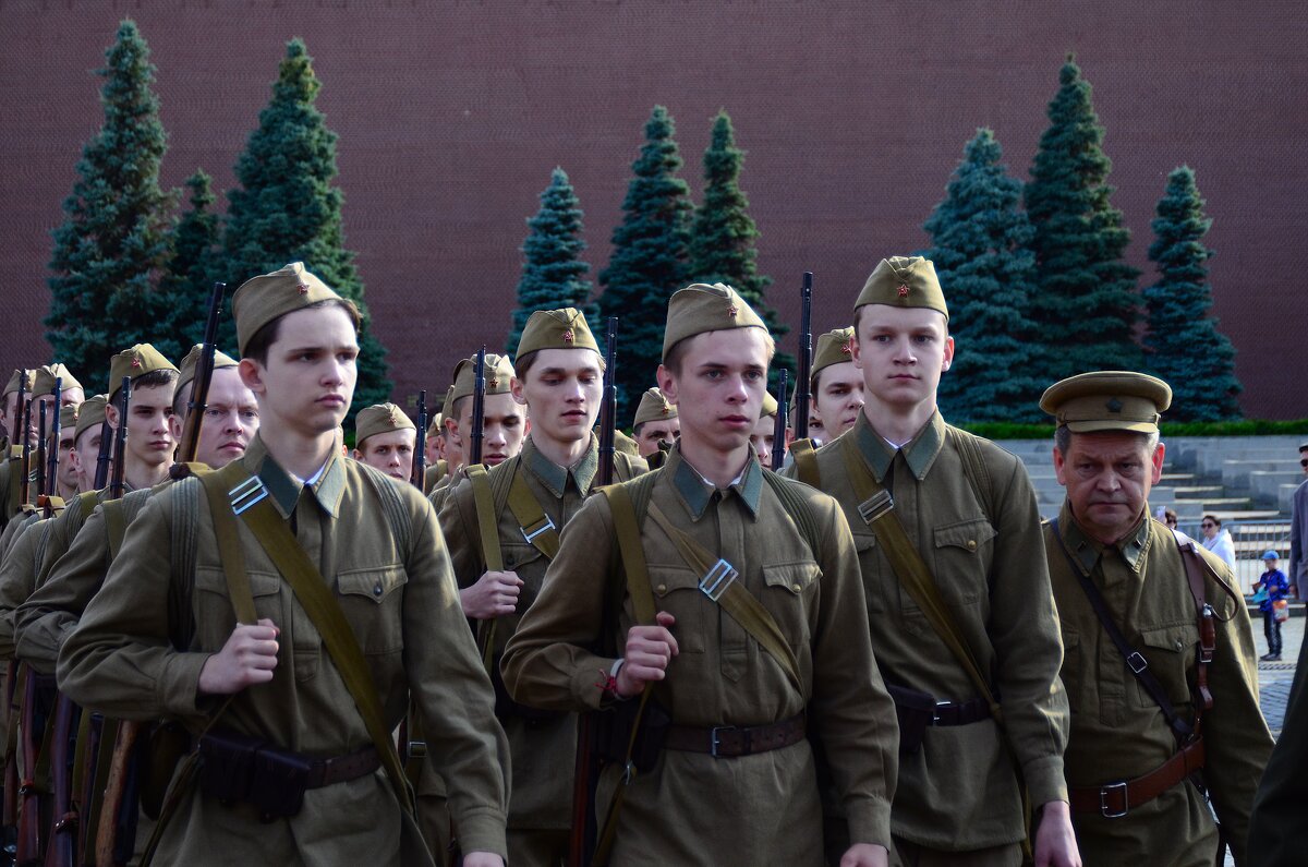 Назад в прошлое. - Наталья Вязигина