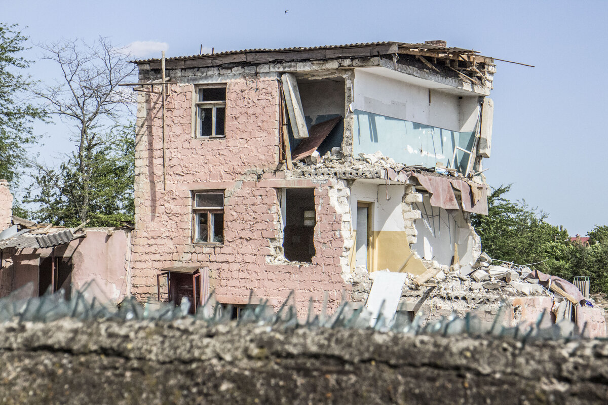 Офис градообразующего предприятия - Коля Лукашов