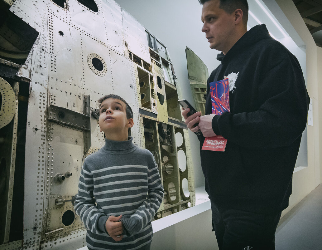 *** - Александр Русинов