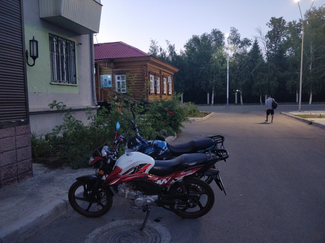 Мотобайки - Андрей Хлопонин