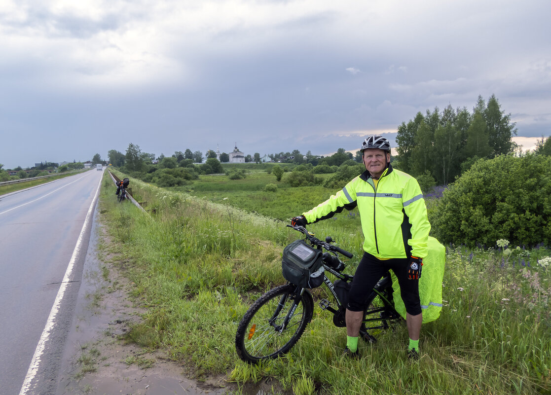 На фоне Кидекши - Сергей Цветков