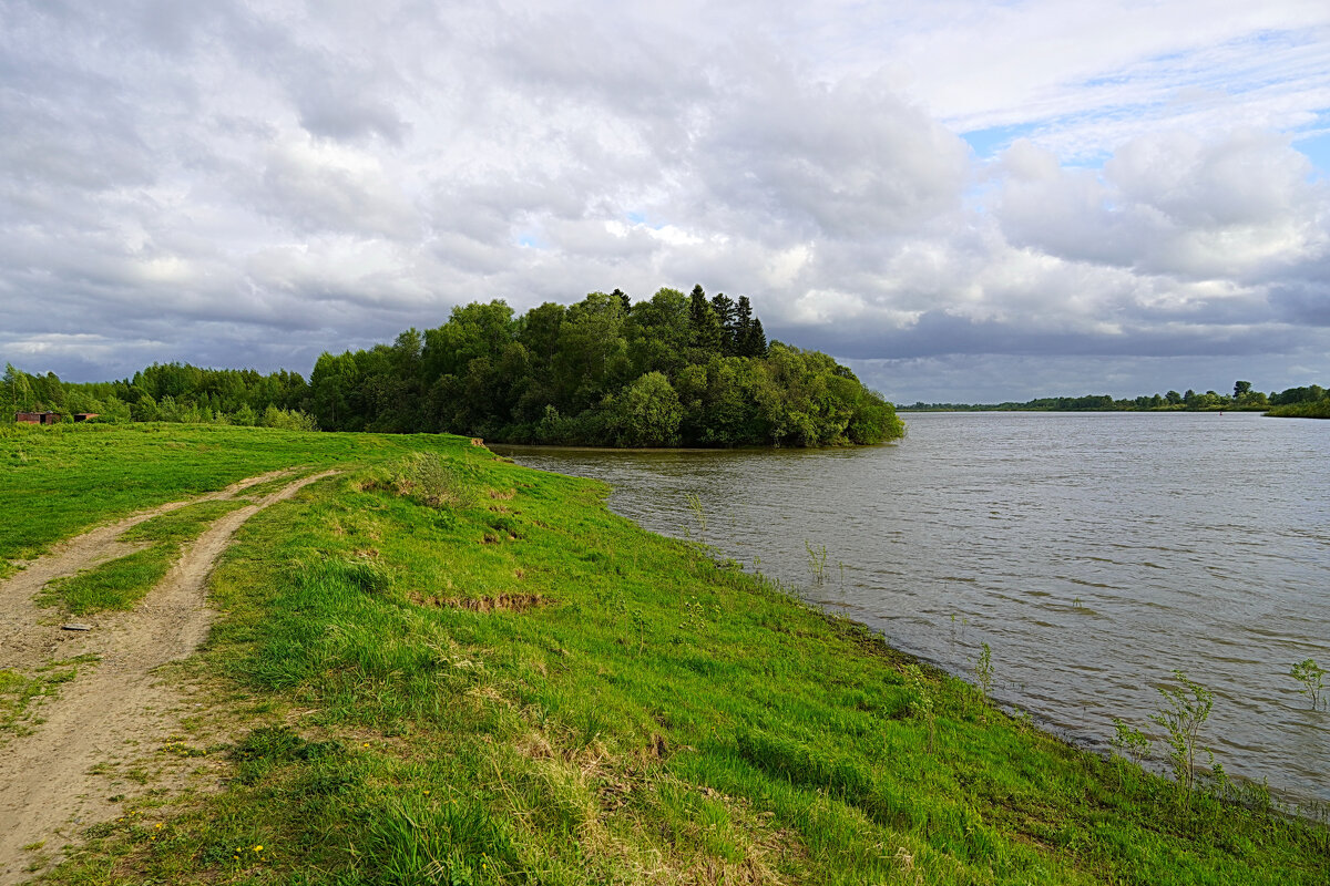 На Томи - Галина Кан На Томи - Галина Кан