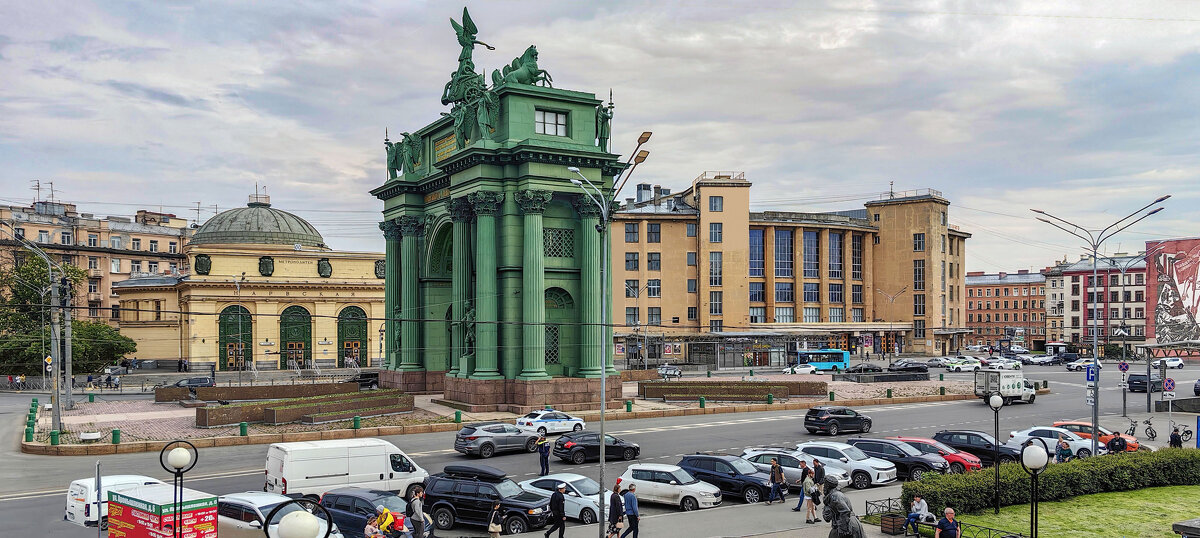 Санкт-Петербург. Площадь у Нарвских триумфальных ворот - Стальбаум Юрий 