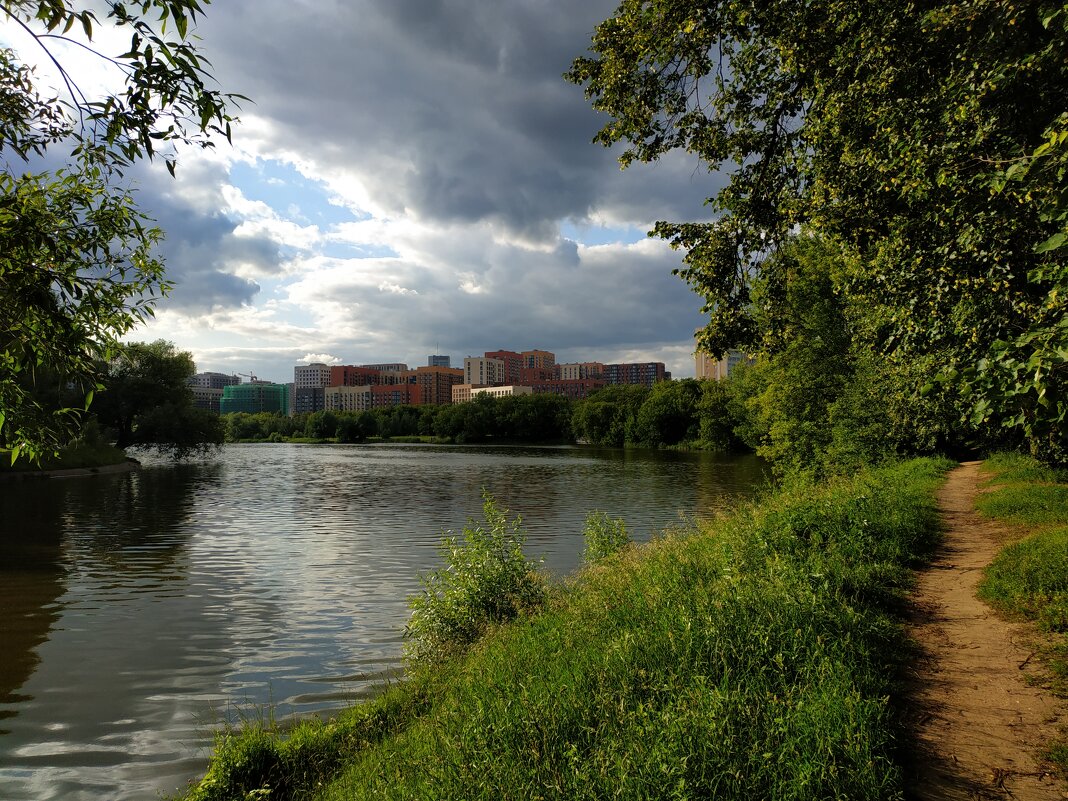 Июнь таки вспомнил, что он - лето - Андрей Лукьянов