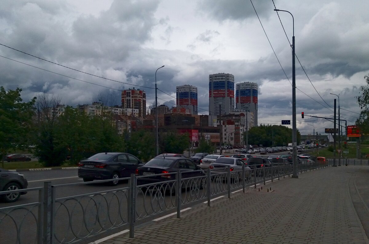 Тучи над городом - Galina Solovova