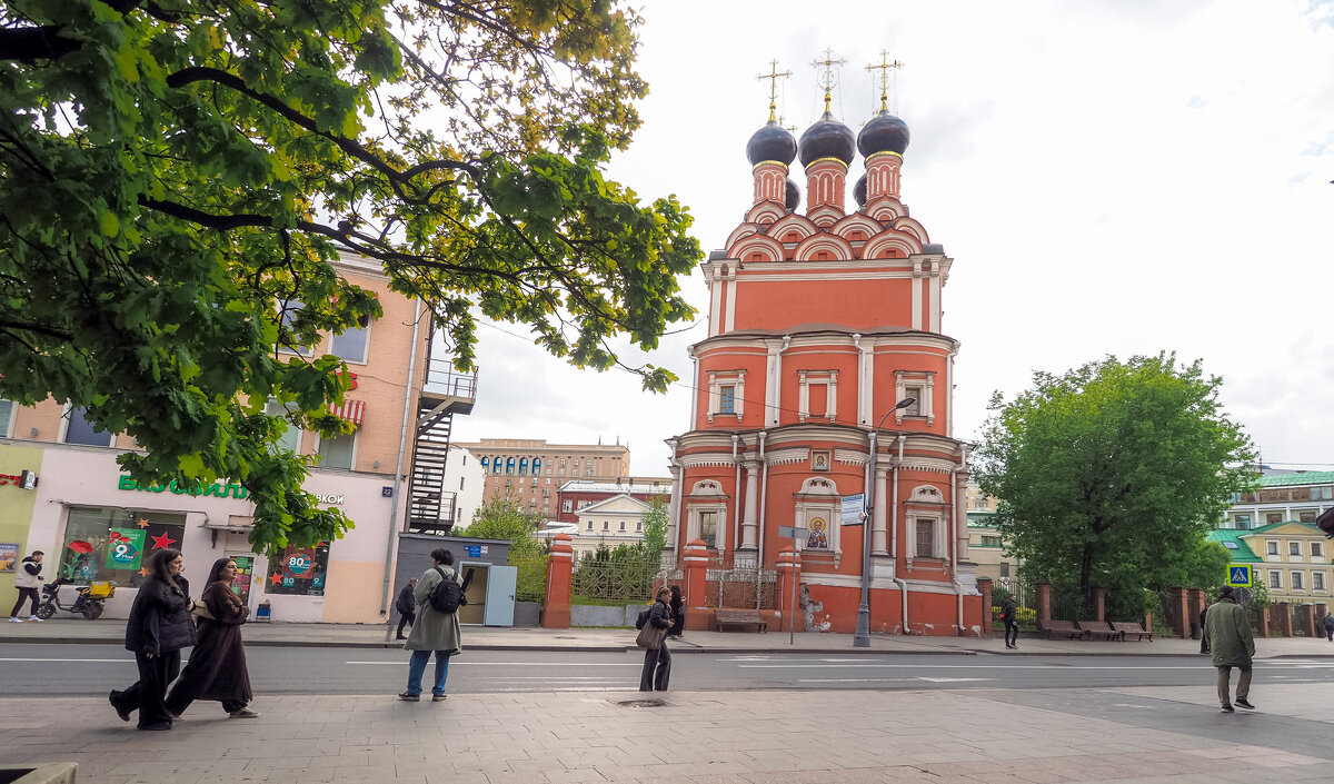 Уголок Москвы - юрий поляков