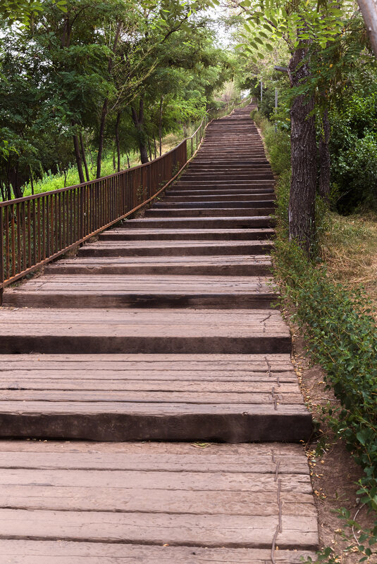 По шпалам... - Алексей Большаков