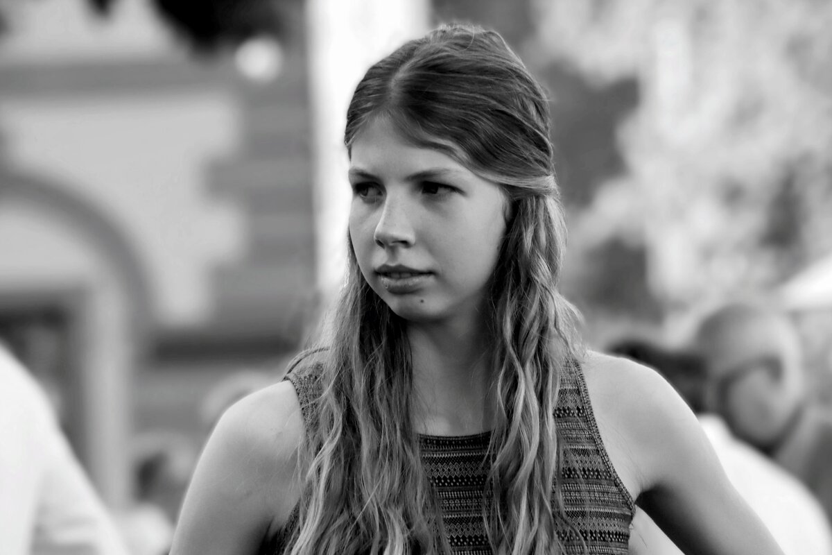 Прохожая - Юрий. Шмаков