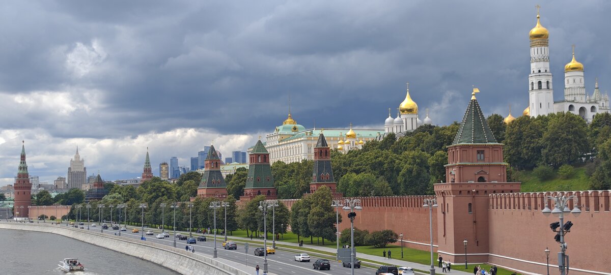 Московский Кремль - <<< Наташа >>>