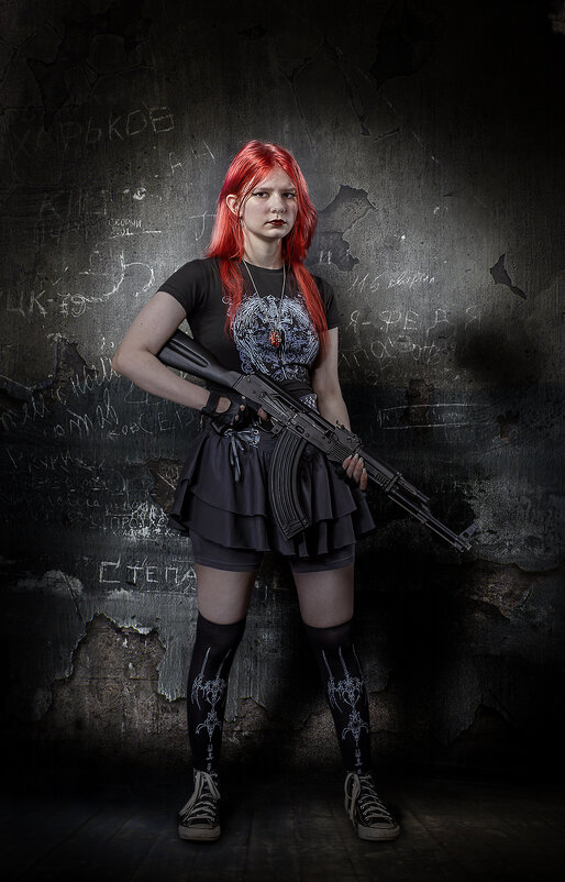 Девочка с автоматом... - Борис Соломатин