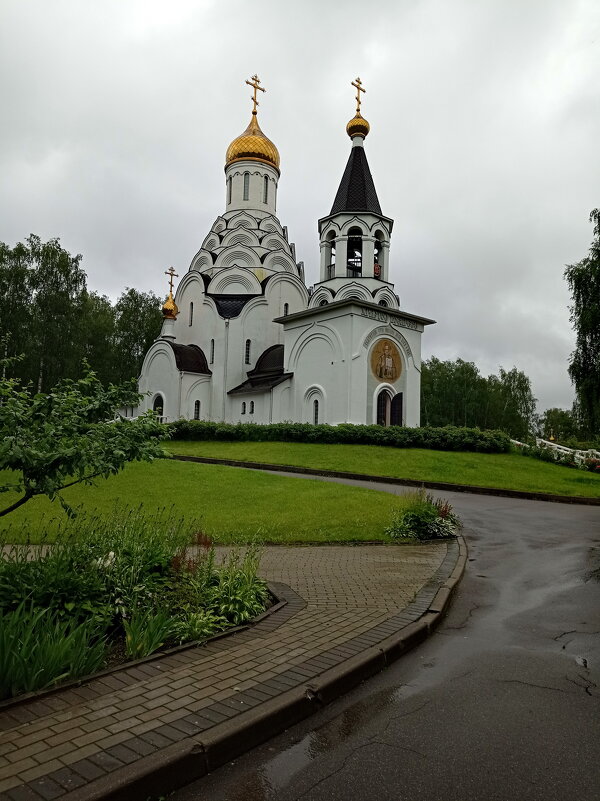 Храм в дождь,. но сегодня - Александр Чеботарь