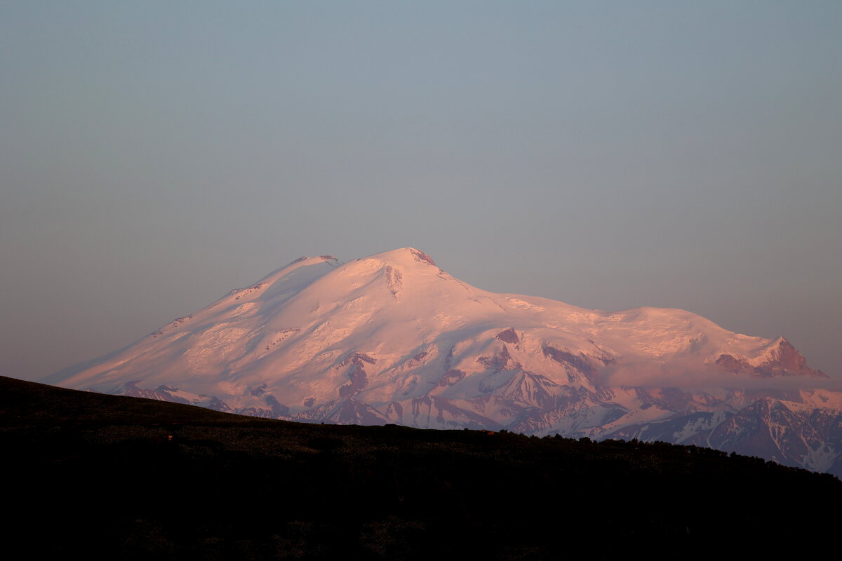 Эльбрус на закате. - Александр Кондаков Эльбрус на закате. - Александр Кондаков