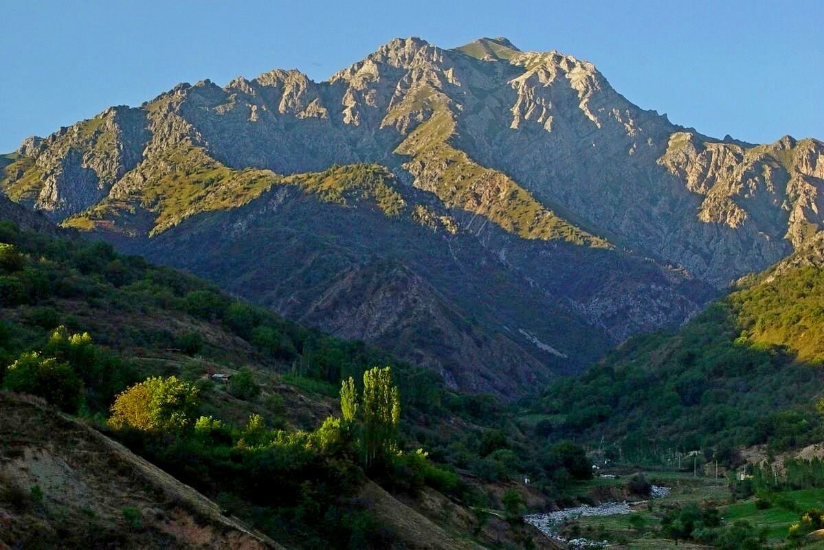 ПО ГОРАМ. - Виктор Осипчук