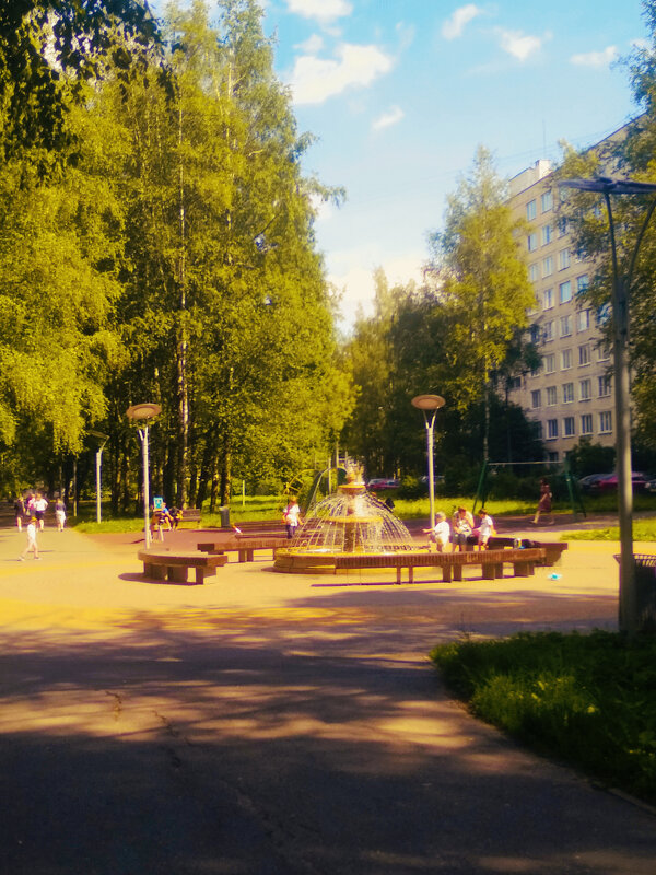 Летний день в городе - Сергей Кочнев