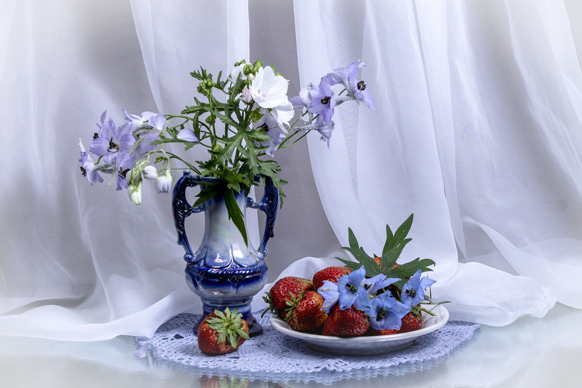 Клубника поспела - Людмила Павловна Крышковец