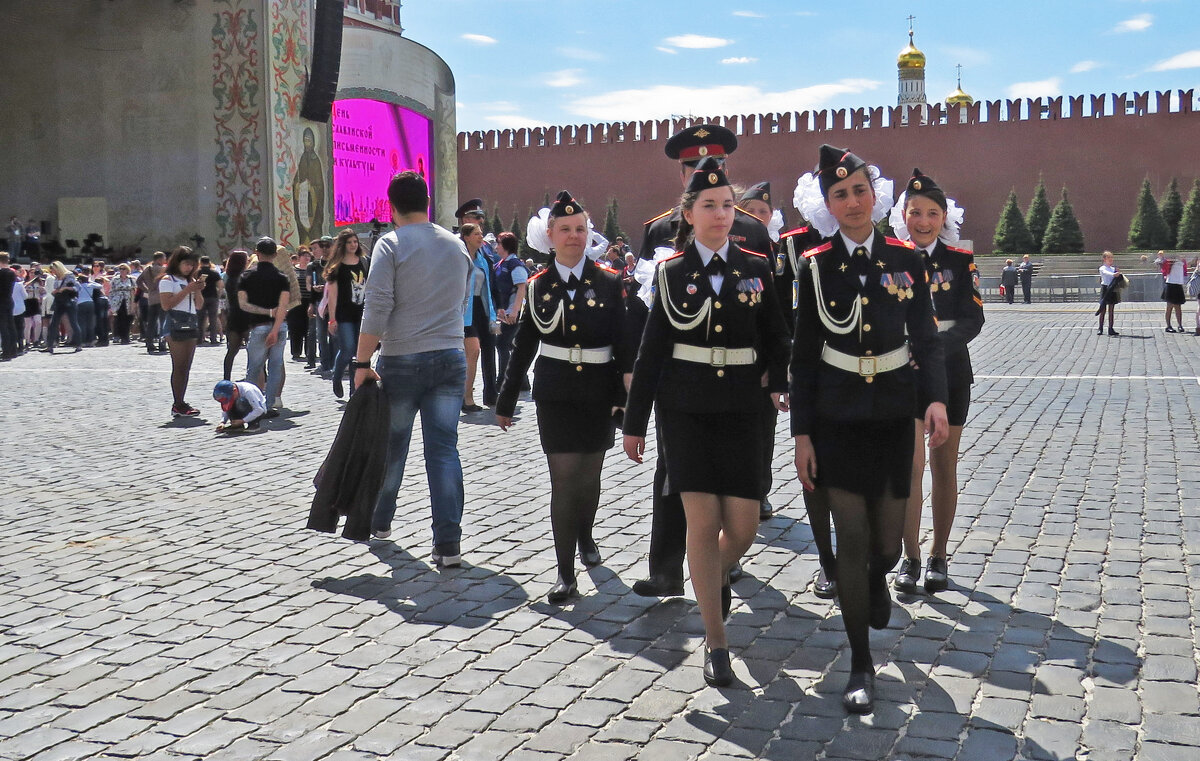 Прогулка строевым шагом - ИРЭН@ .