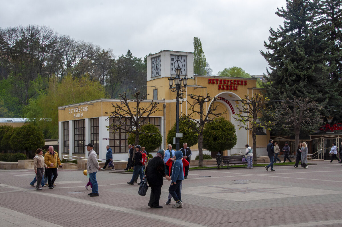 Здание Октябрьских нарзанных ванн - Gen 