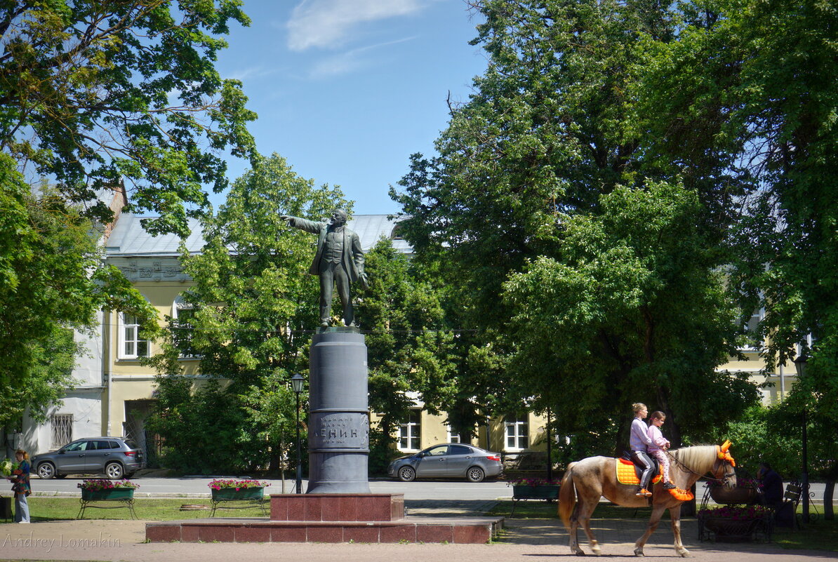 Памятник В. И. Ленину в Калуге - Andrey Lomakin