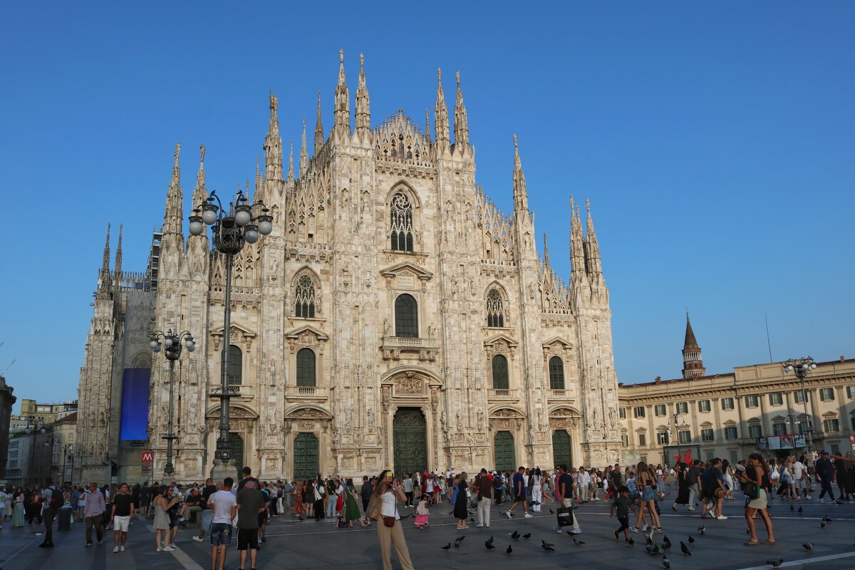 один день в Милане(Piazza Duomo) - Светлана Баталий