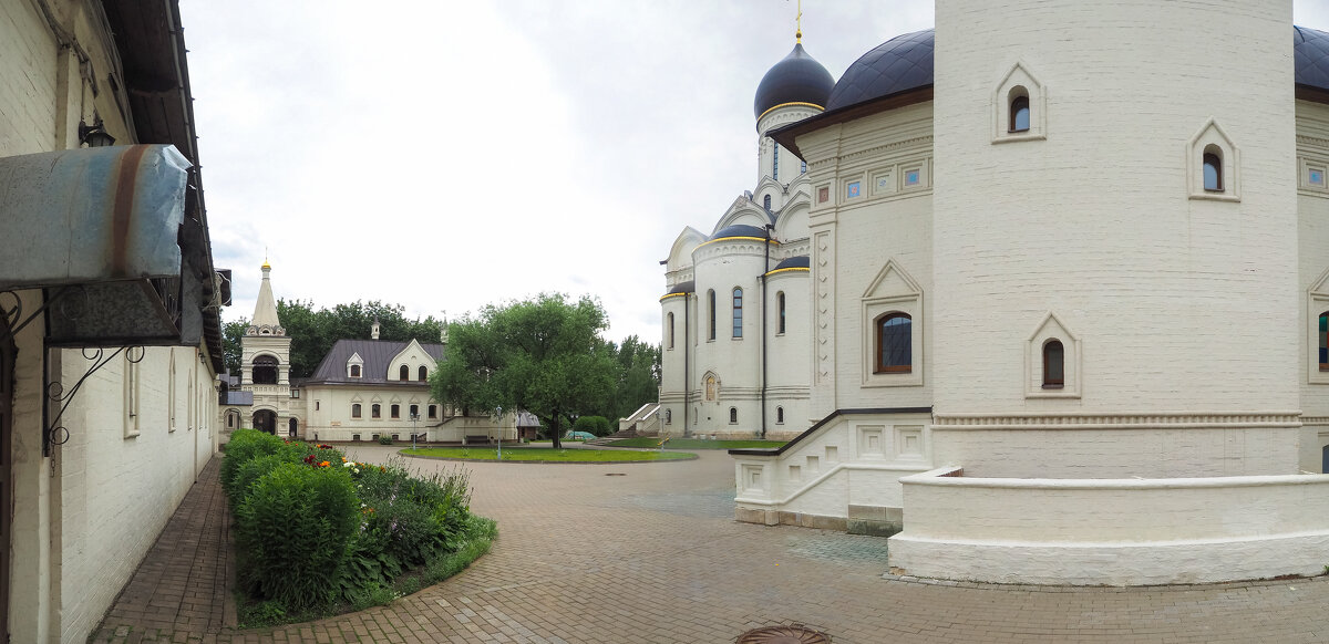 Церковный Дворик - юрий поляков