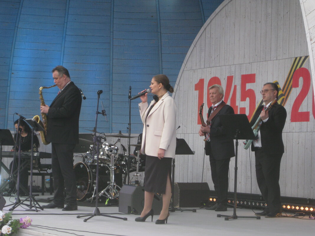 Поёт Светлана Дементьева - Дмитрий Никитин Поёт Светлана Дементьева - Дмитрий Никитин