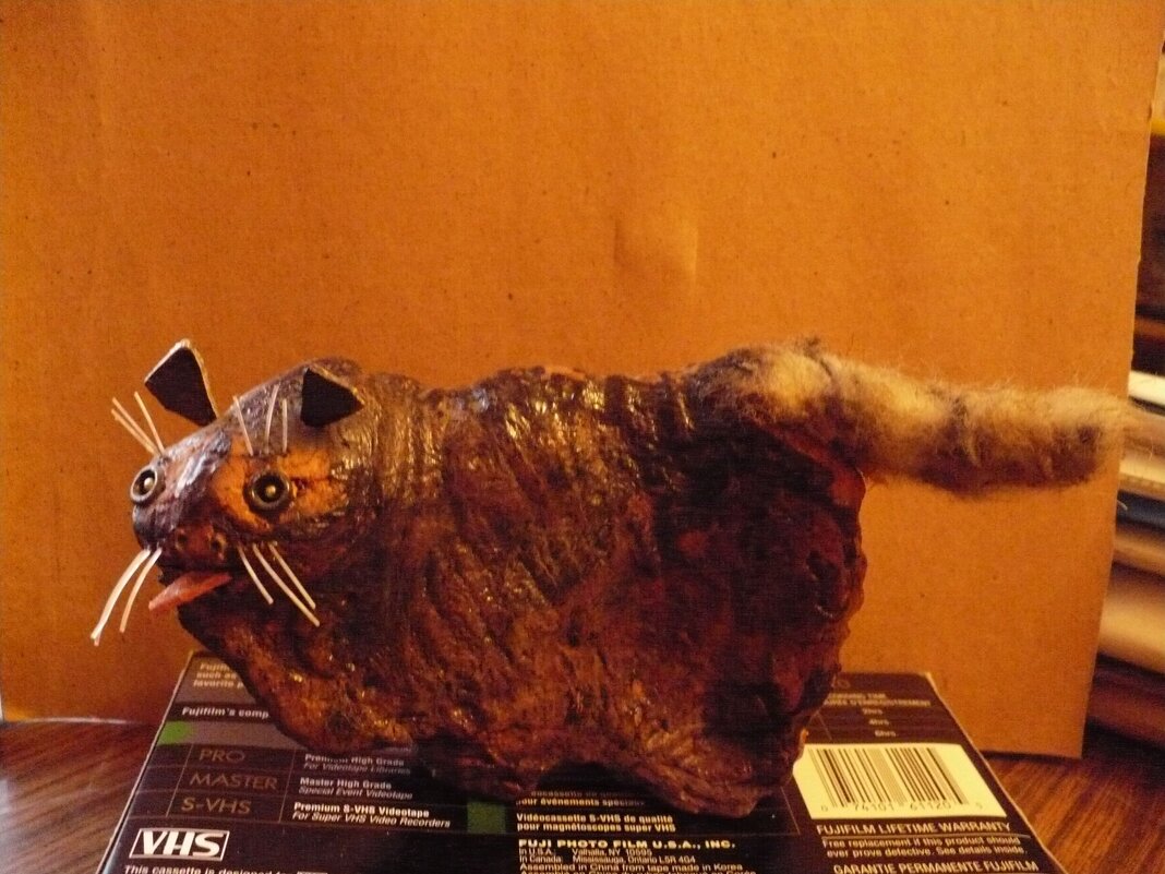 КОТ УЧЁНЫЙ... (деревянная пластика) - Валерий Кокорев